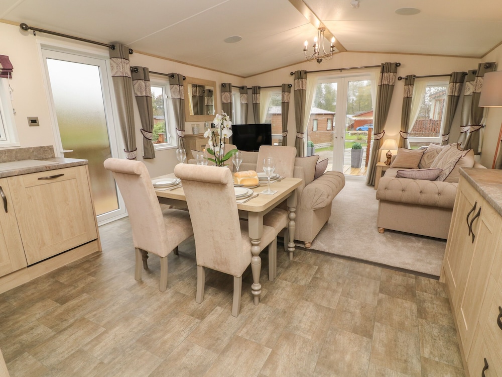 Lancaster Lodge