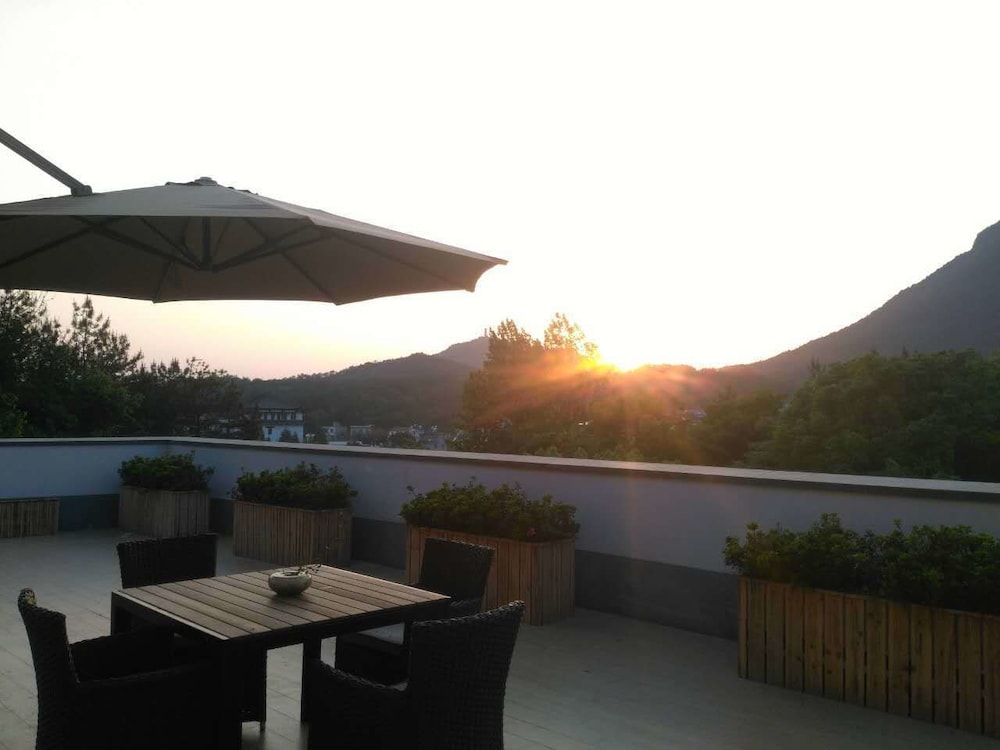 The Lucid Resort