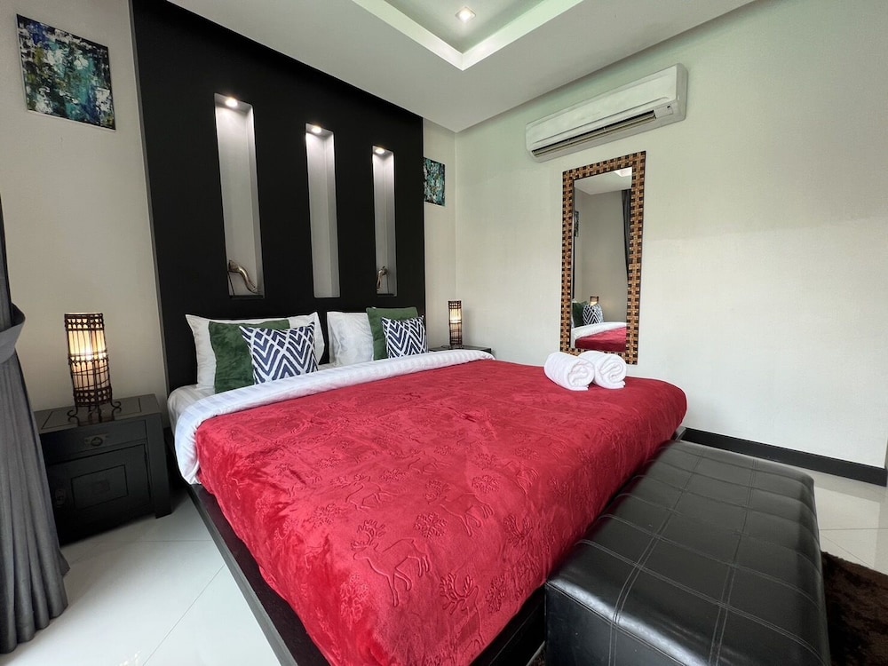 Hollywood Pool Villa Jomtien Pattaya