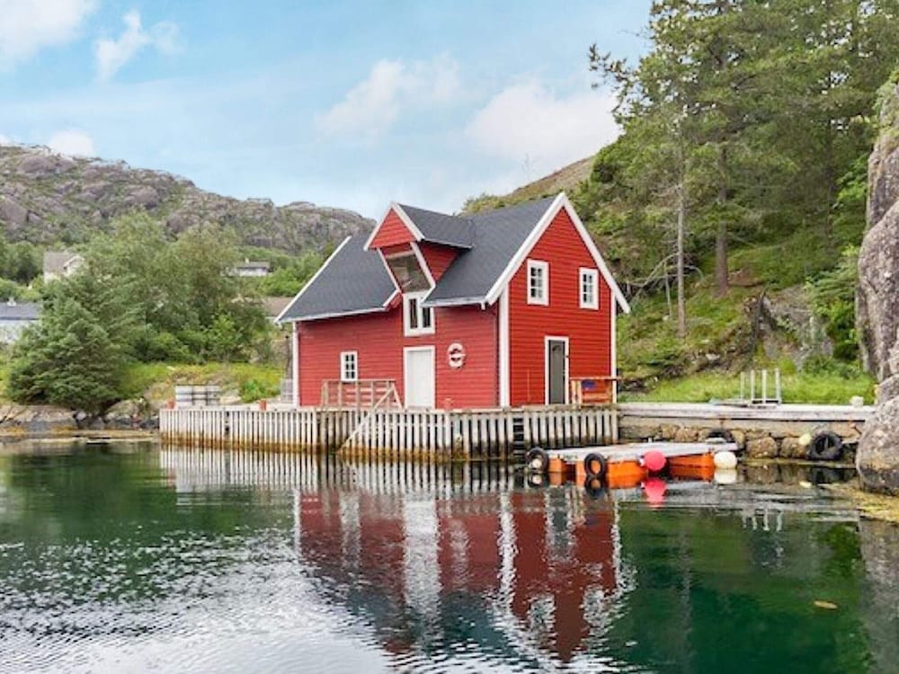 6 Person Holiday Home in Hardbakke view 5