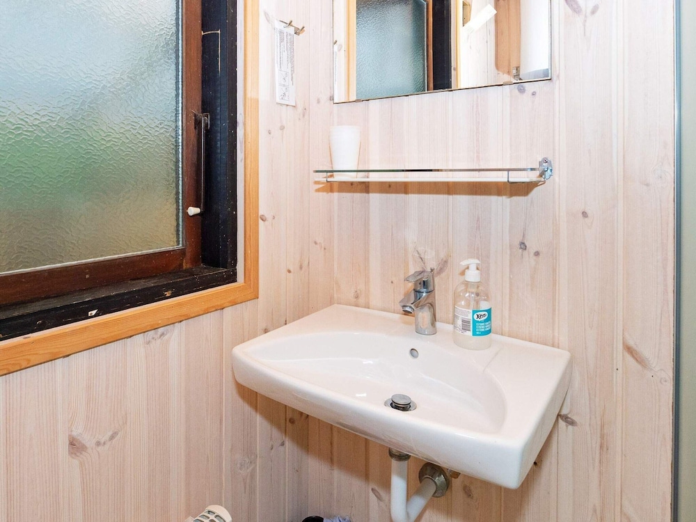 Lovely Holiday Home in SpÃ¸ttrup near Sea