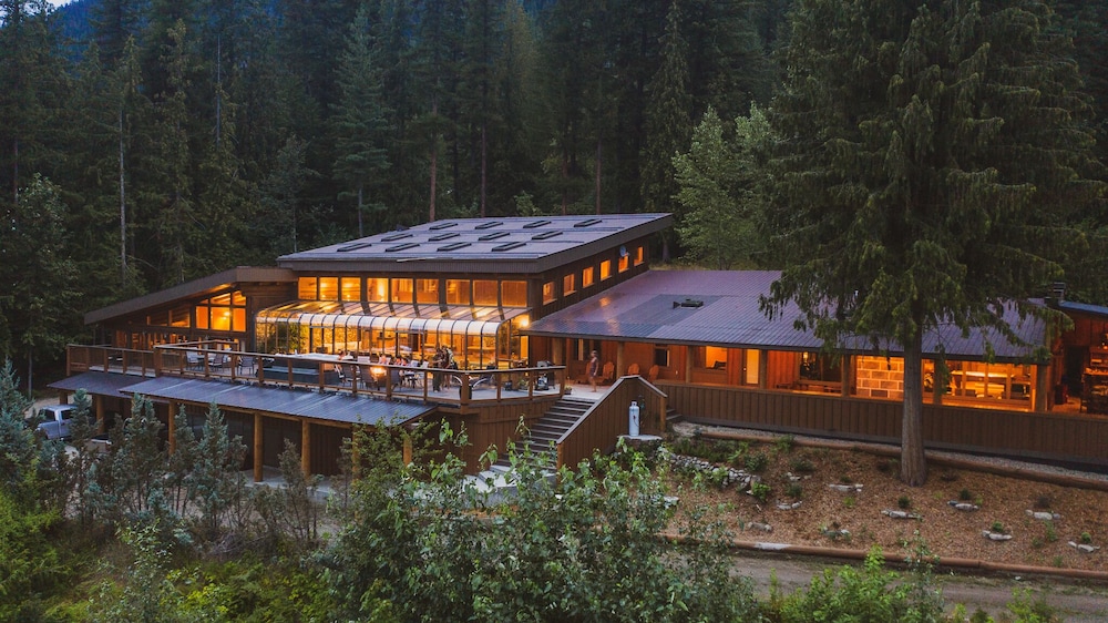 New Denver Lodge 33