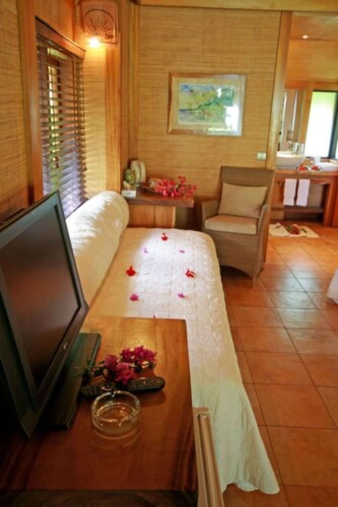 Hotel Le Mahana Huahine view 5