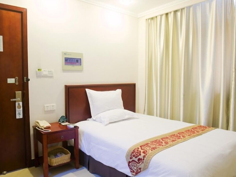 GreenTree Inn Changzhou Dinosaur City Qingyang North Road Business Hotel