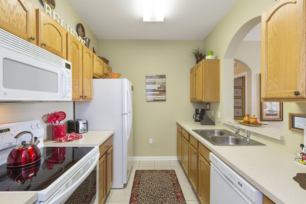 Disney Retreat Two by VillaDirect - Image 2