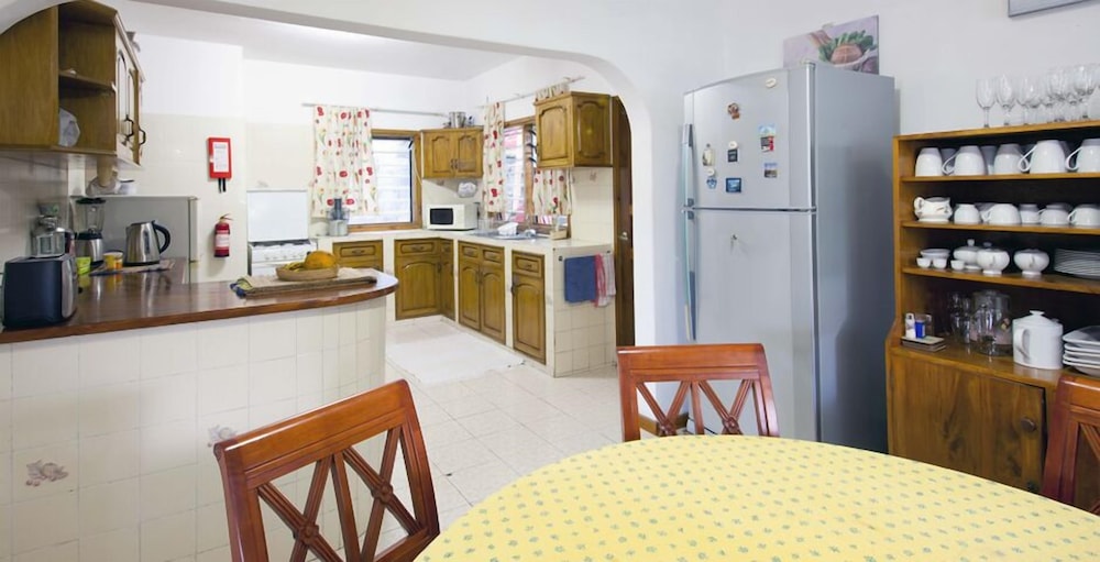 Le Manglier Guest House