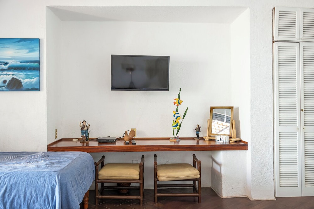 Flat with Unbeatable Views & 2 Bedrooms