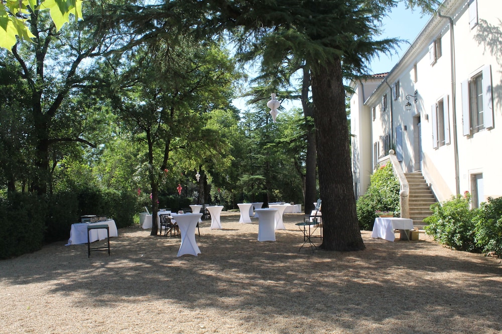Domaine de Ceyrac - Chambres d'hôtes