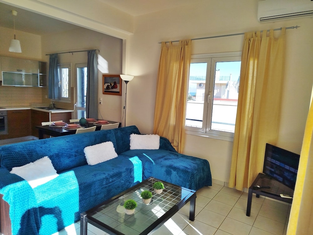 Two Bedrooms House Near Athens Airport