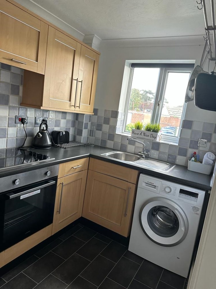 Black Door MALT-Huku Kwetu (Dunstable) view 5