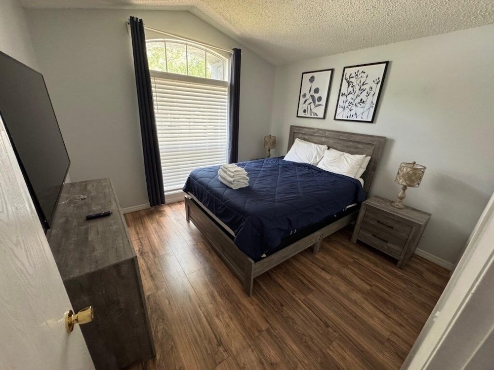 Beach Bums Villa 3 Bedroom Home