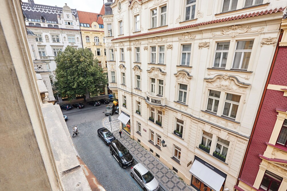 Old Town & Parking Assistance