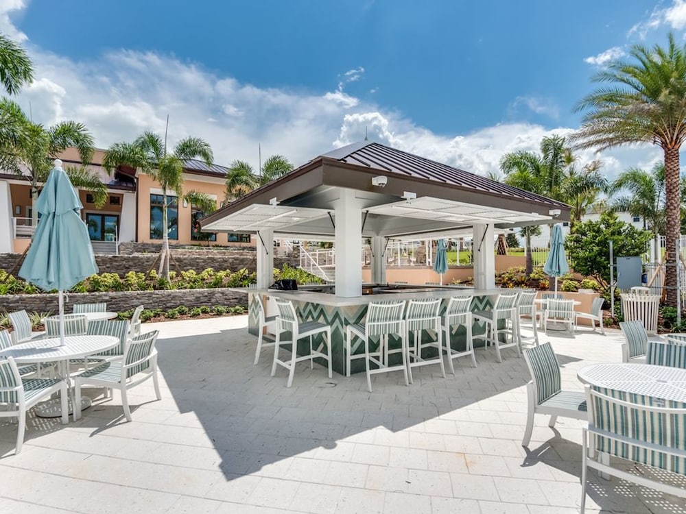 Solara Resort 1832