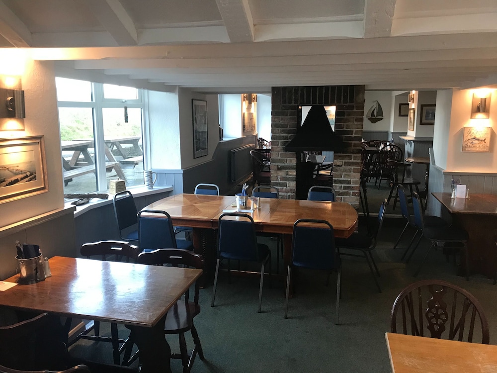 Weston-super-Mare Vacations - Commodore - Property Image 1