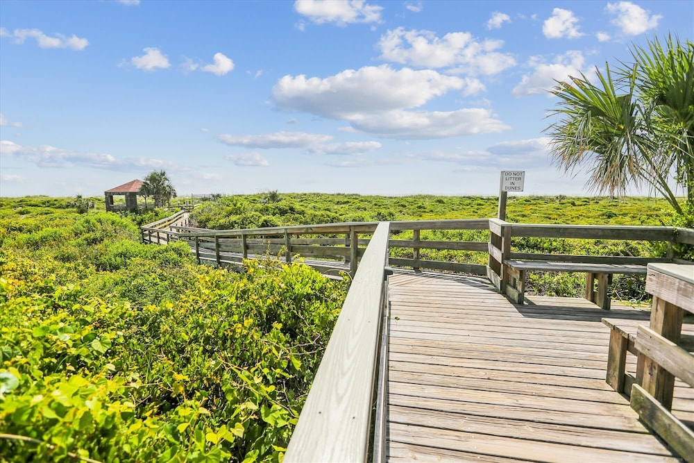 Ocean Gate I104