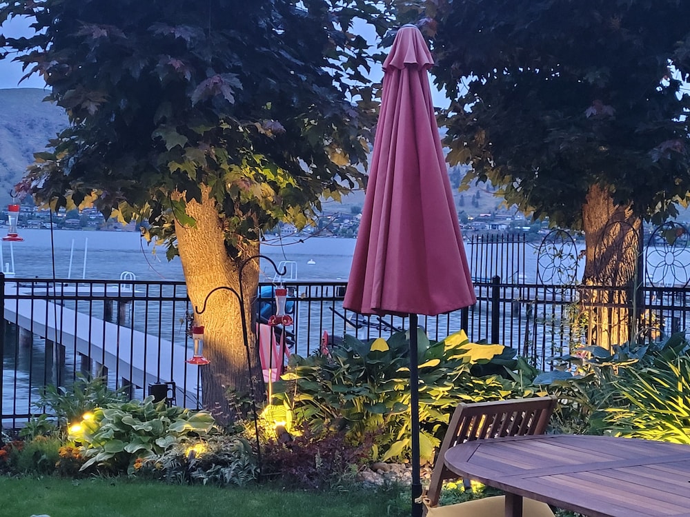 Vernon Vacations - OKeefe's Landing Bed  Breakfast - Property Image 17