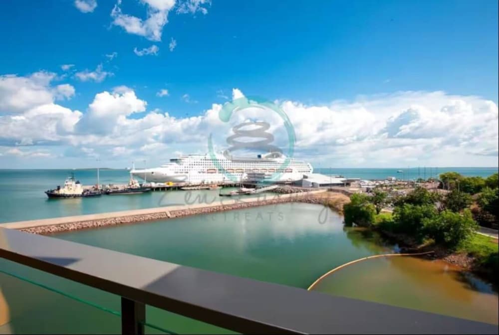 Zen By The Sea Pool - Balcony Dining - Seaview
