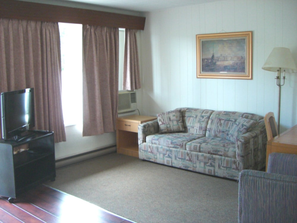 Alberni Inn