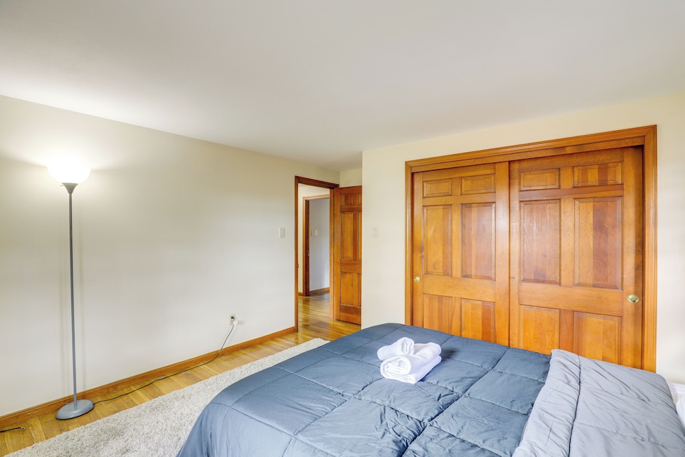 Peek-a-boo Lake Views & Yard: Windham Home