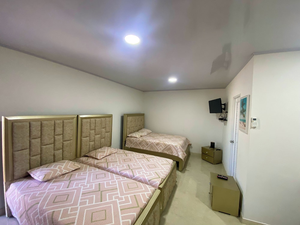 Posada Three Cay Suites