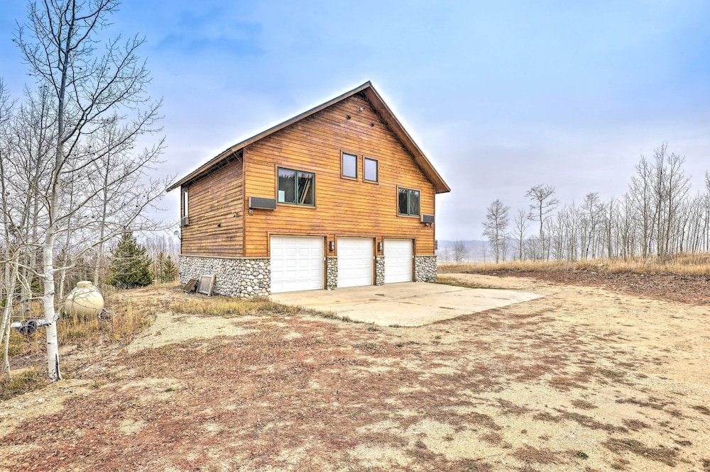 Secluded Granby Mtn Cabin: 75 Acres & Views view 3