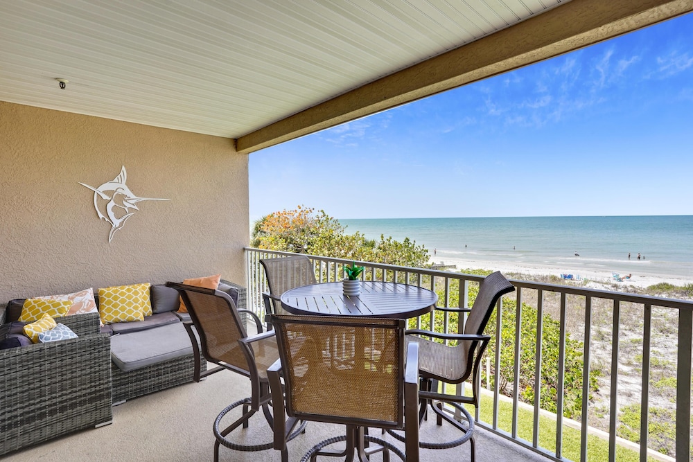 Oceanside 302