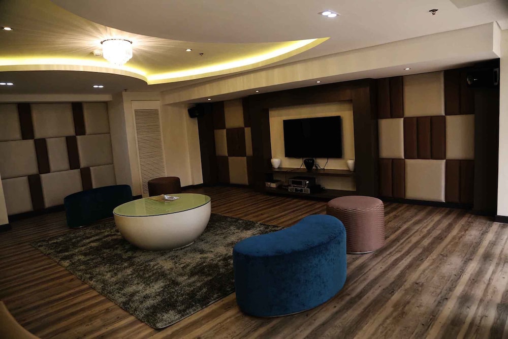Solemare Parksuites Condo R Us, Parañaque - 14