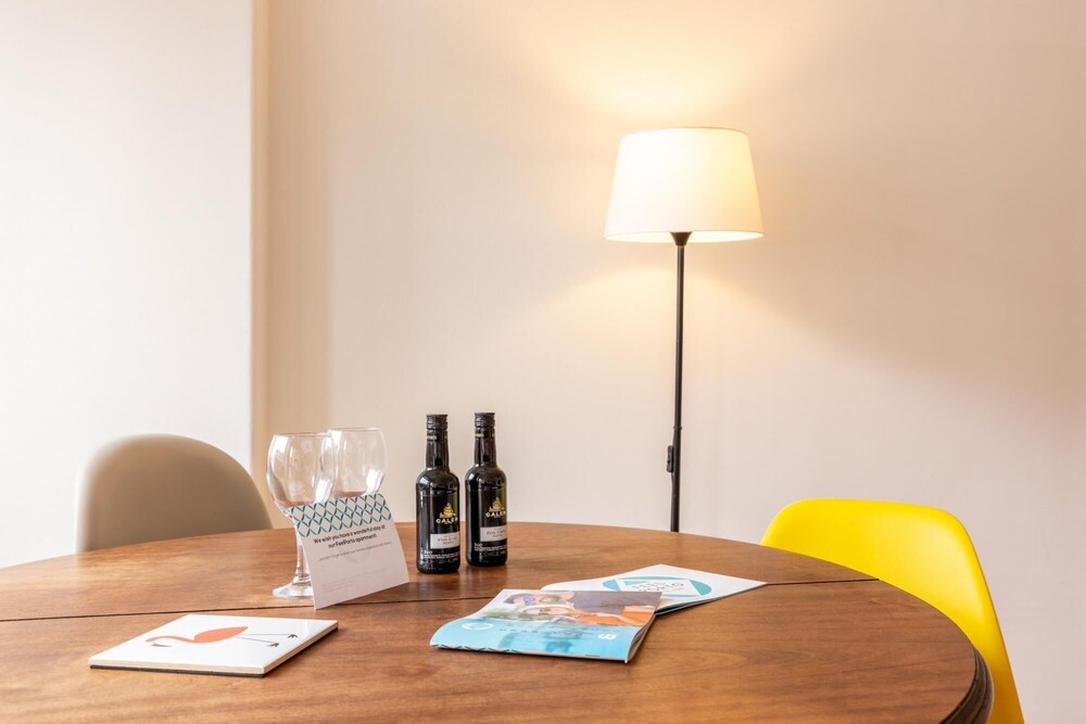 Feel Porto Stylish Flat IV view 5