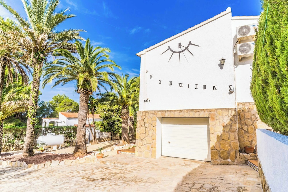 Casa Sundial