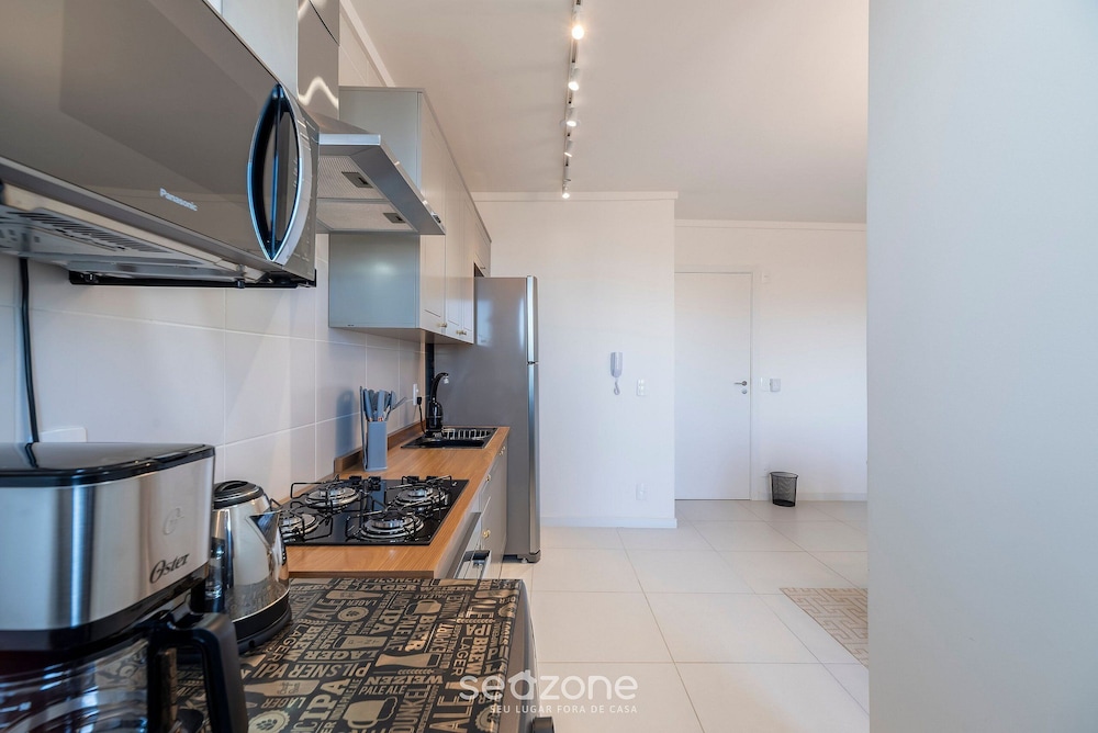 MCB - Apartments With Pool Near the Beach