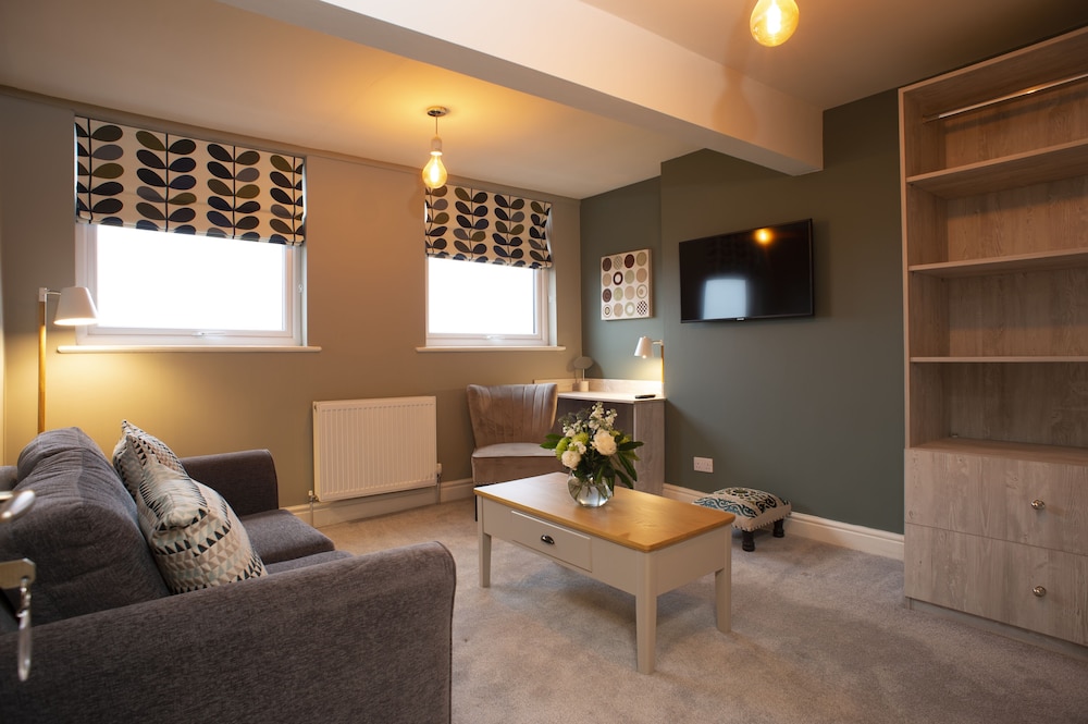 Amadeus Apartments
