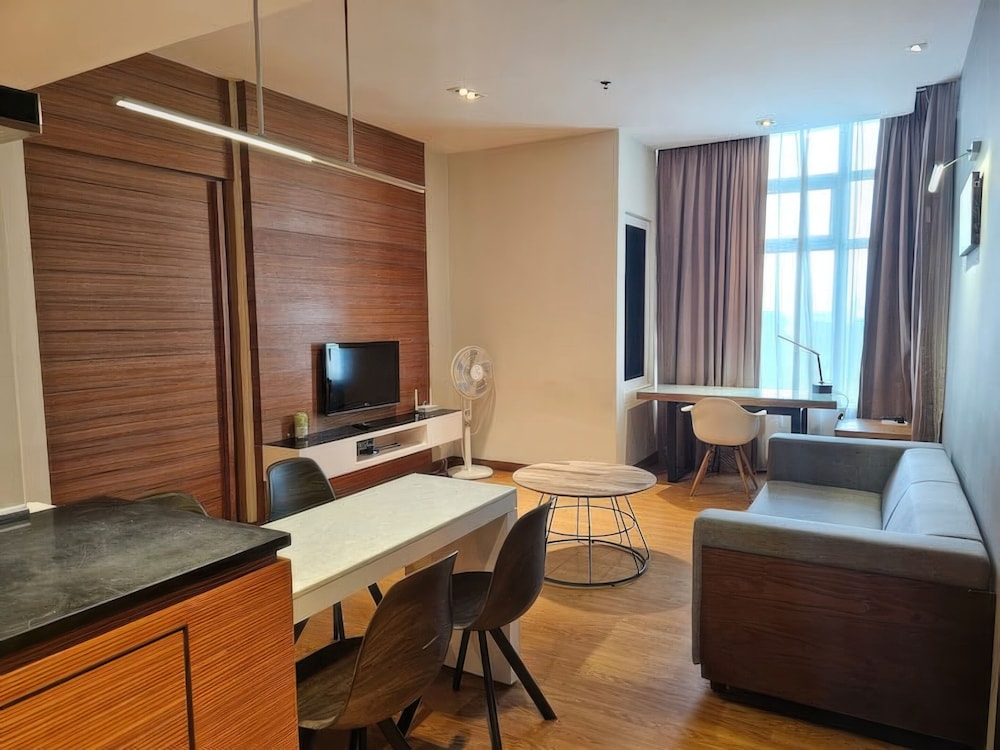 Dua Sentral Residential Apartments Tower