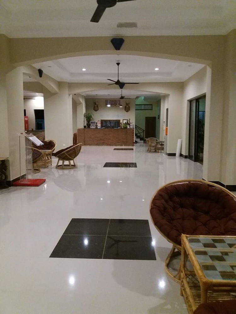 Blue Diamond Guest House - Hostel