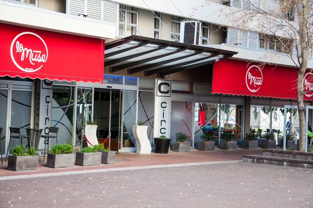 Hotel Circa On The Square Hotel - Image 1