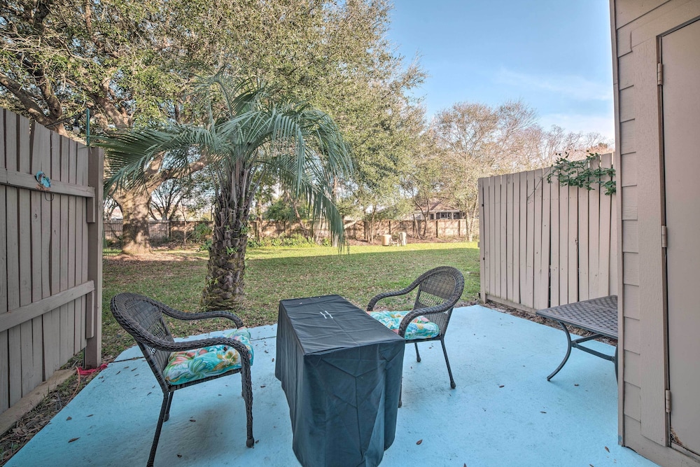 PCB Townhome: Walk to Beaches, Resort Amenities!