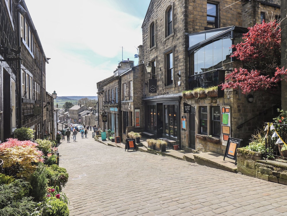 Main Street View
