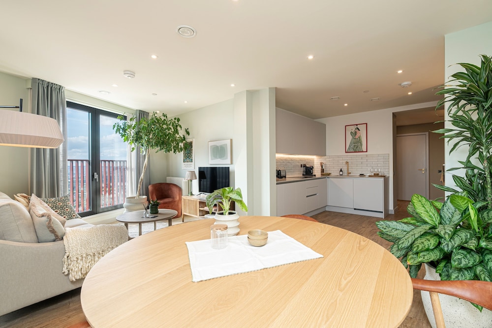 The Eades ADC Atelier 2 Bed