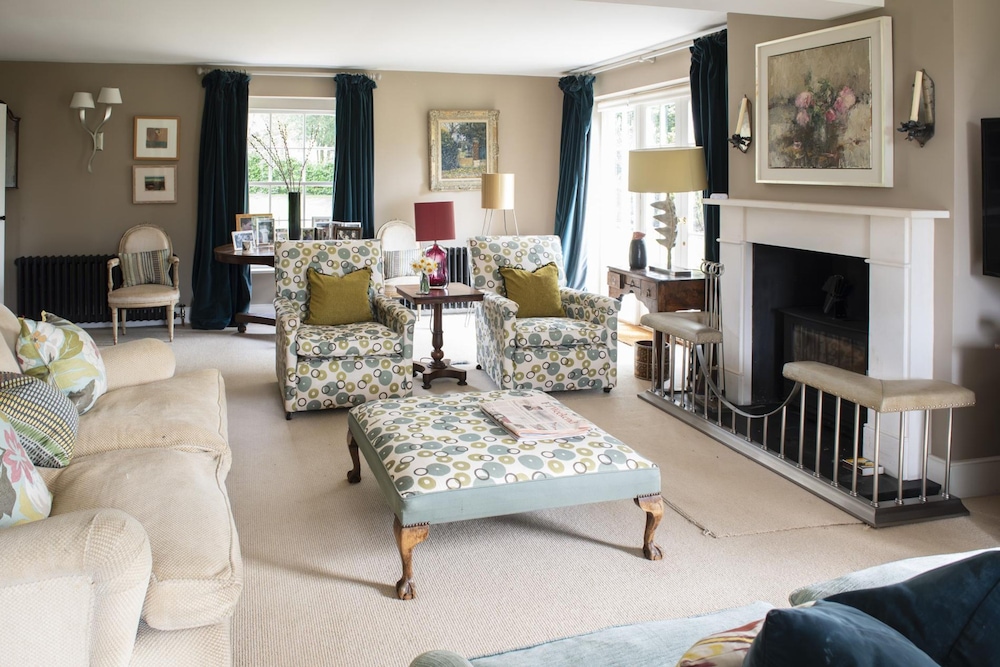 Fabulous Farmhouse in Hampshire