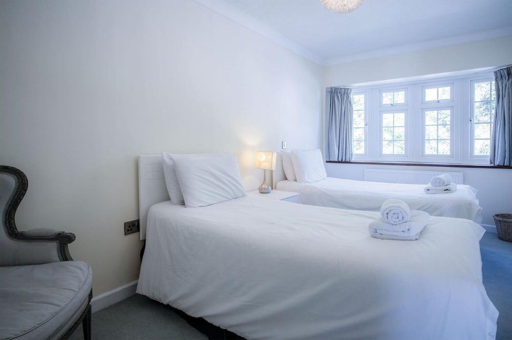 Rainbow Leap - 5 Bed Holiday Home - Saundersfoot
