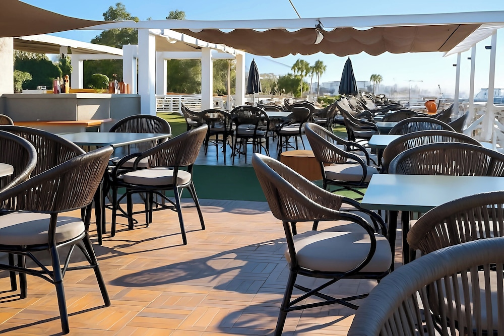 Nile Cruise Royal Queen 2 Every Wednesday from Aswan 3 nights and every Saturday from Luxor 4 nights