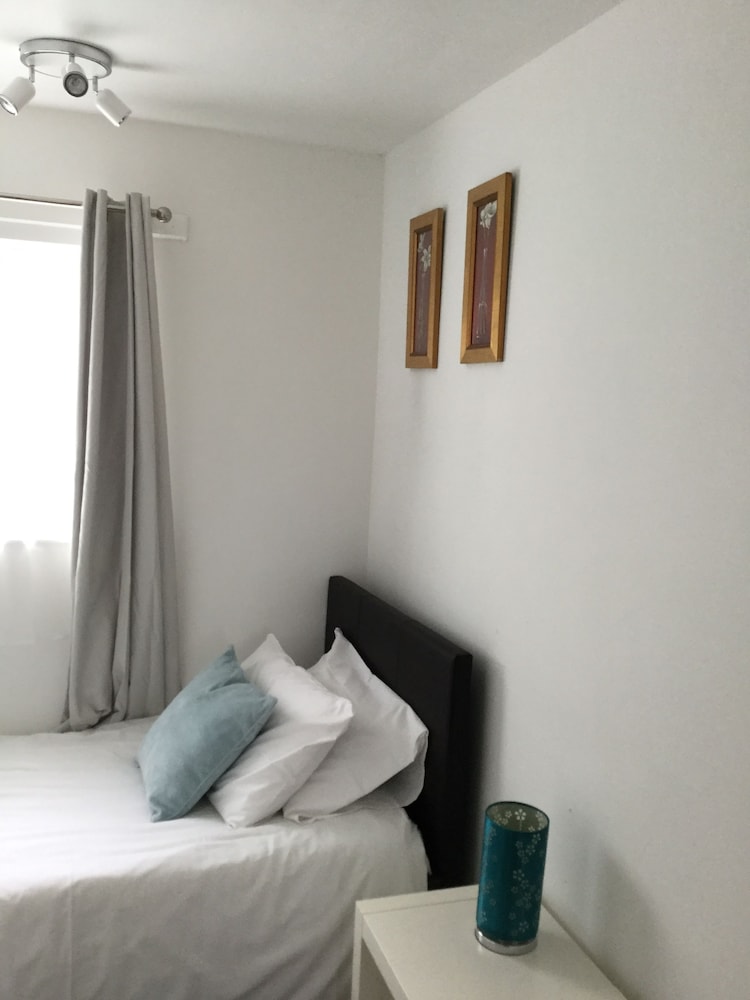 Nice 4 Bedroom near Basildon Town Center