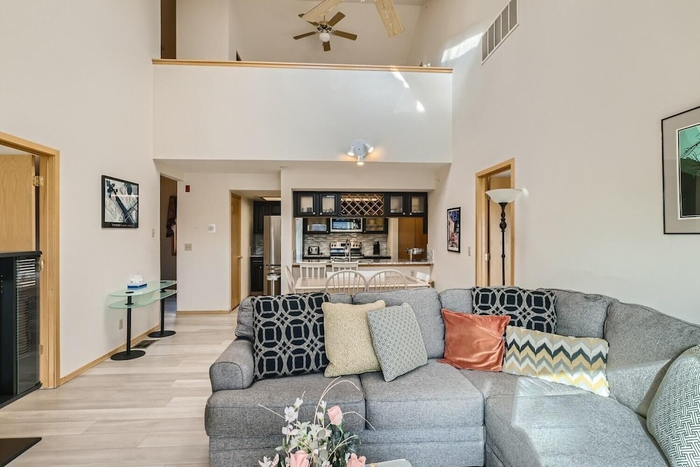 Lake Forest 304F