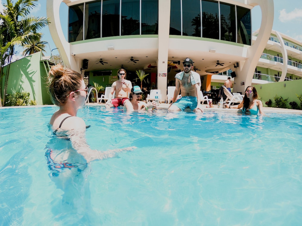 Room2Board Hostel and Surf School