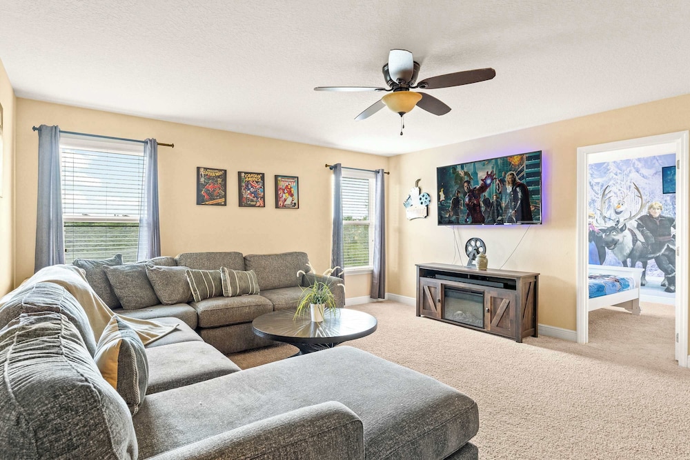 Solterra Bliss - Resort Stay for 13 w/ Pool, Hot Tub & Game Room