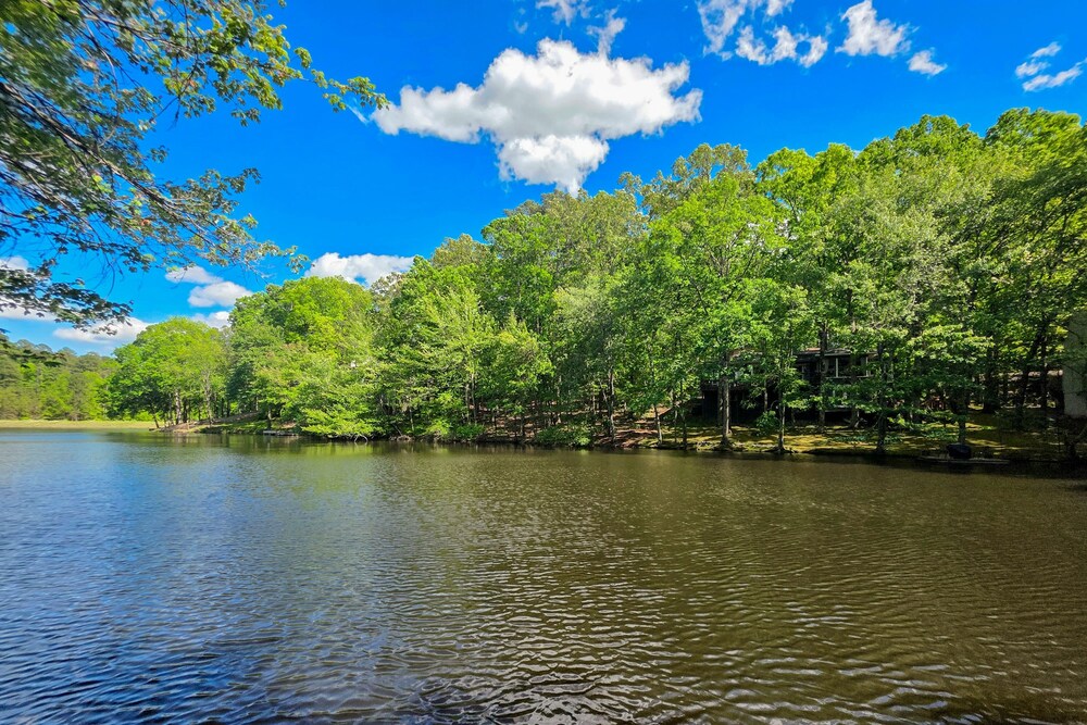 Lakeside Bliss