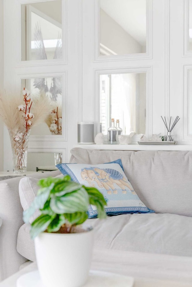 Airy & Modern 1BD Flat in Maida Vale
