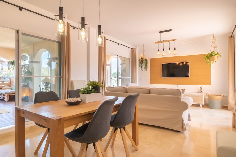 Mijas Golf Boutique Apartment - Golf & Leisure