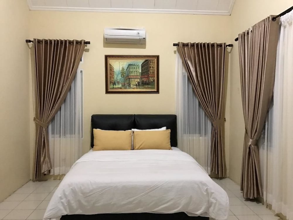 Villa Sofia Kota Bunga