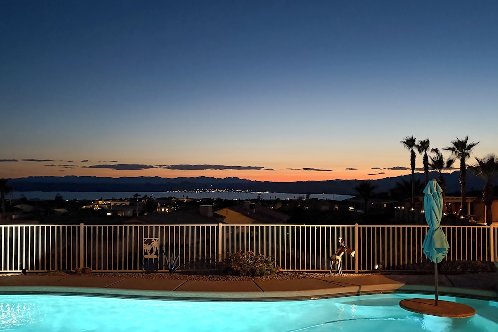 Lake View & Games: Spacious Oasis in Lake Havasu!