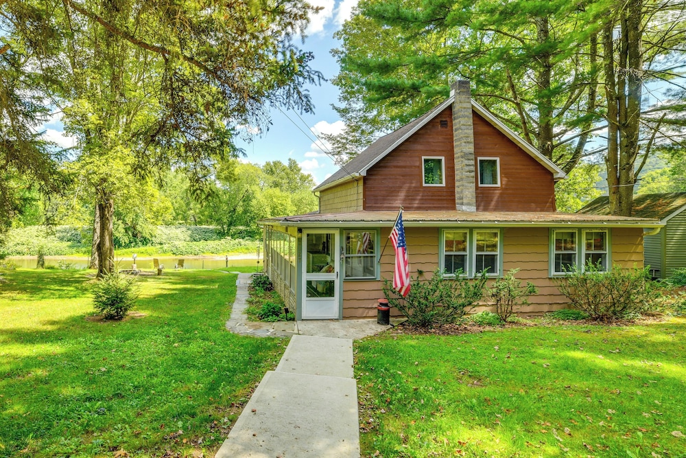 Susquehanna River Cabin: Hike, Hunt & Fish!